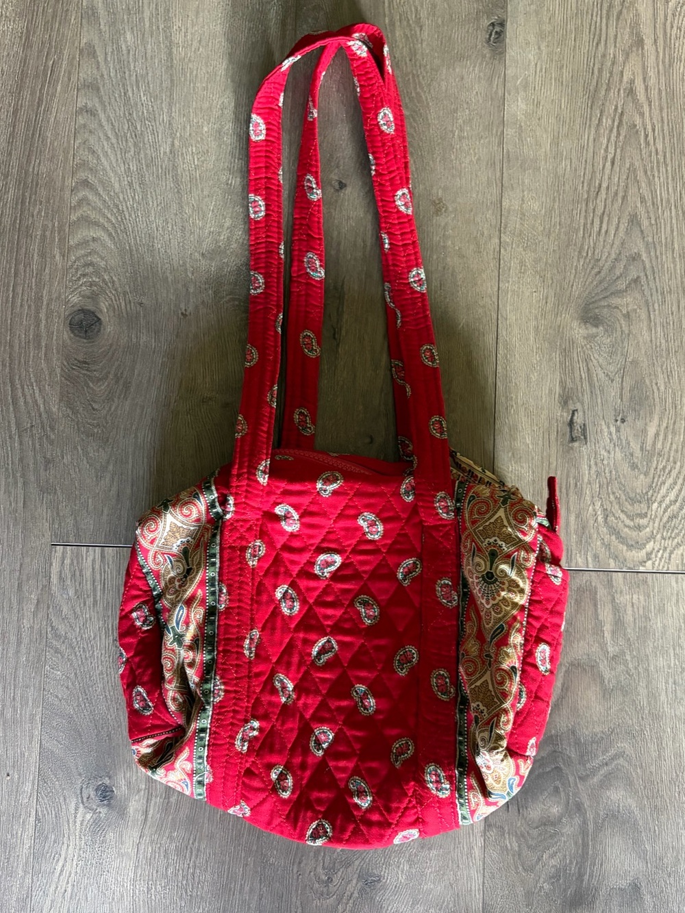 Vintage 90’s Vera Bradley Indiana Apple Red Paisley small Duffel